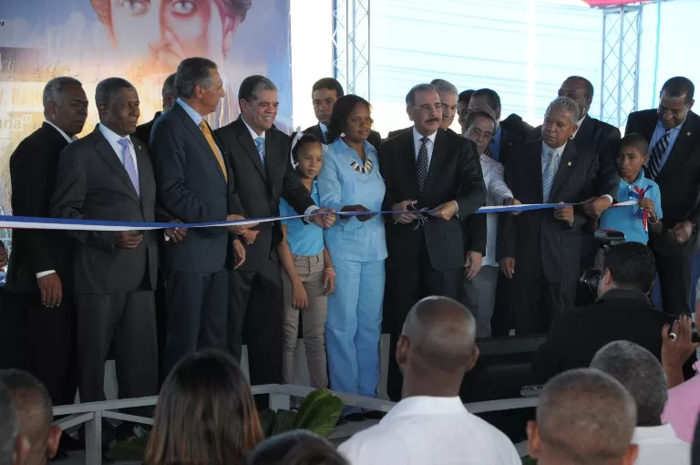 inaugura