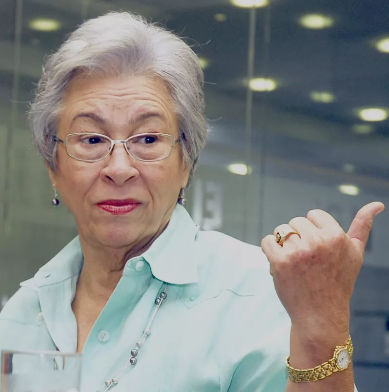 COLOQUIOS CON ALTAGRACIA GUZMAN MARCELINO