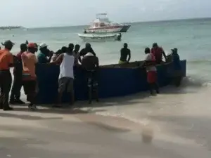 Armada detiene 56 personas se iban en yola para Puerto Rico