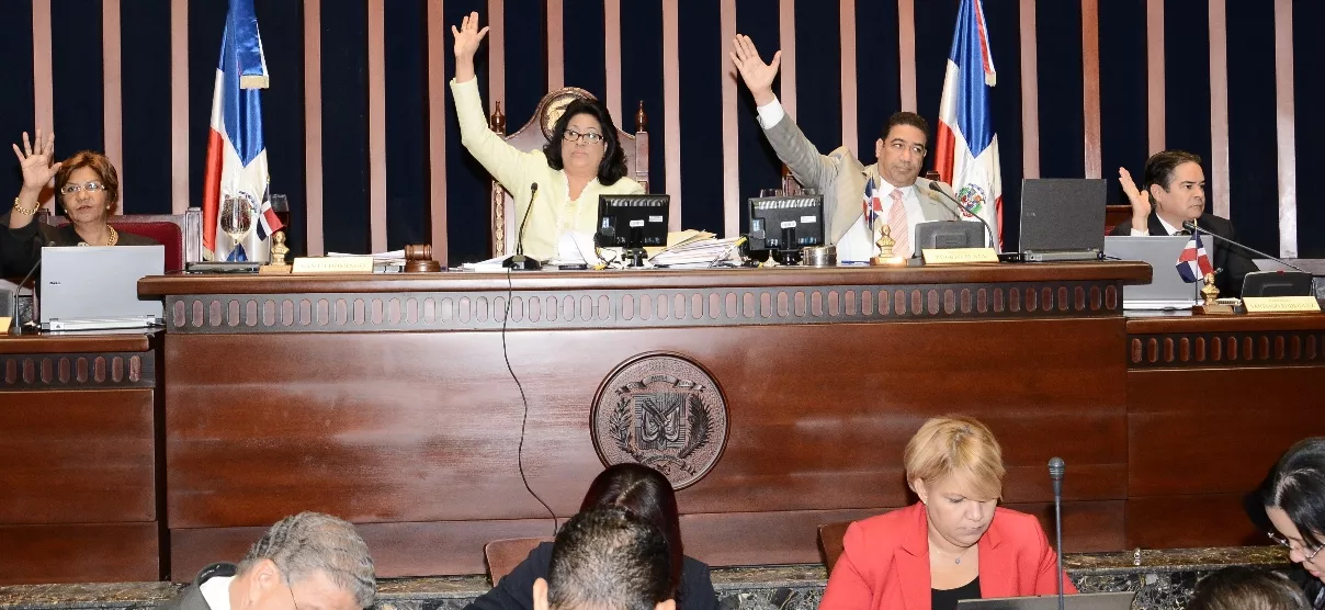 Senado aprueba  Presupuesto 2015 por  $630,934 millones