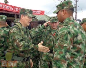 Colombia: Presidente confía general explique al país cómo ocurrió su secuestro