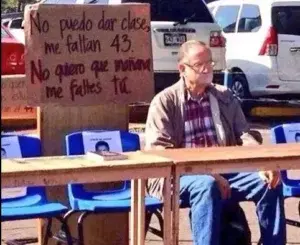 Profesor de estudiantes de Ayotzinapa: «No puedo dar clase, me faltan 43»