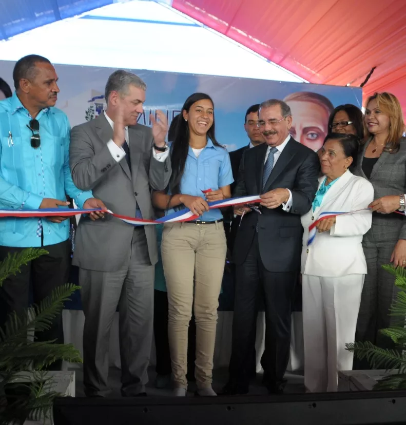 10 NACIONALES 12-1,p01