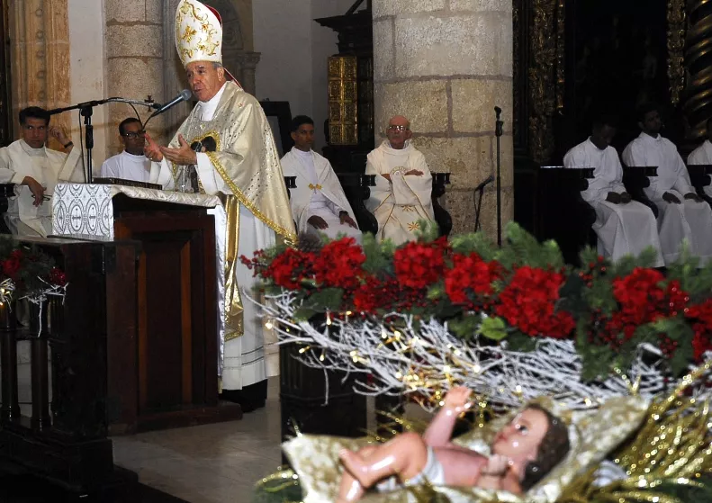  Cardenal llama a acoger espíritu de festividades