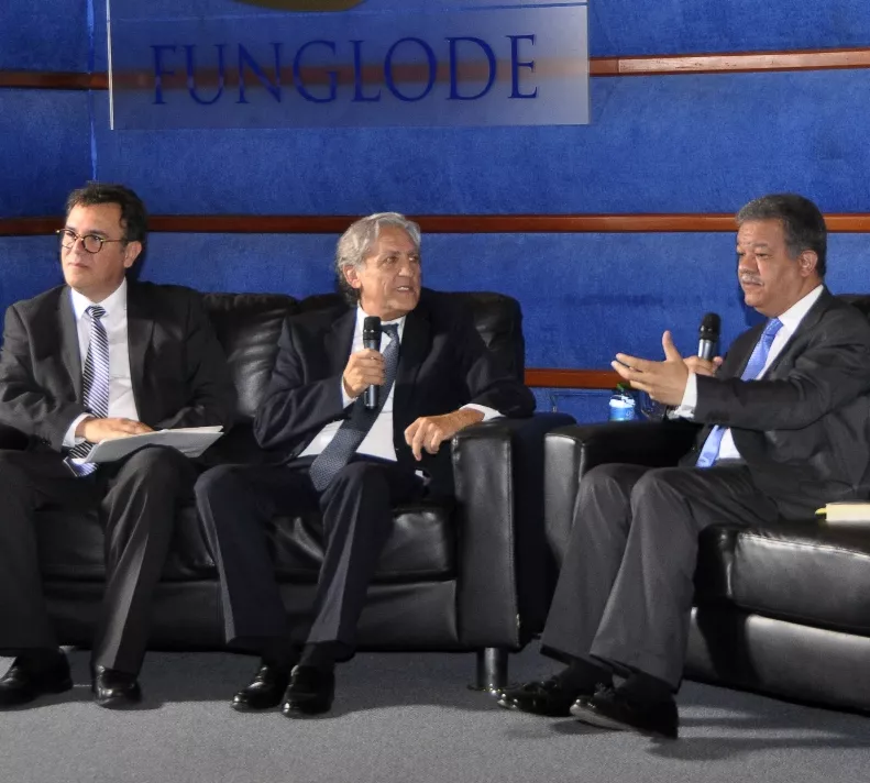 Funglode presenta libro ‘La edad de hielo’