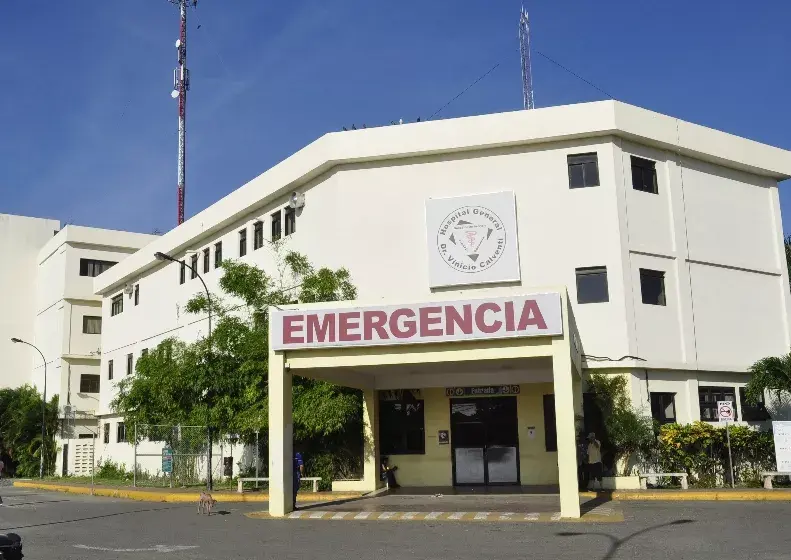 Médicos rechazan versión Dirección Calventi de que hospital opera con normalidad