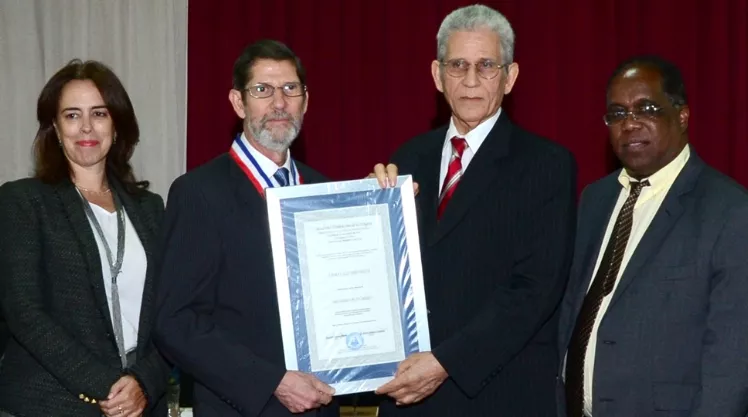34_Clasificados_31_3,p01