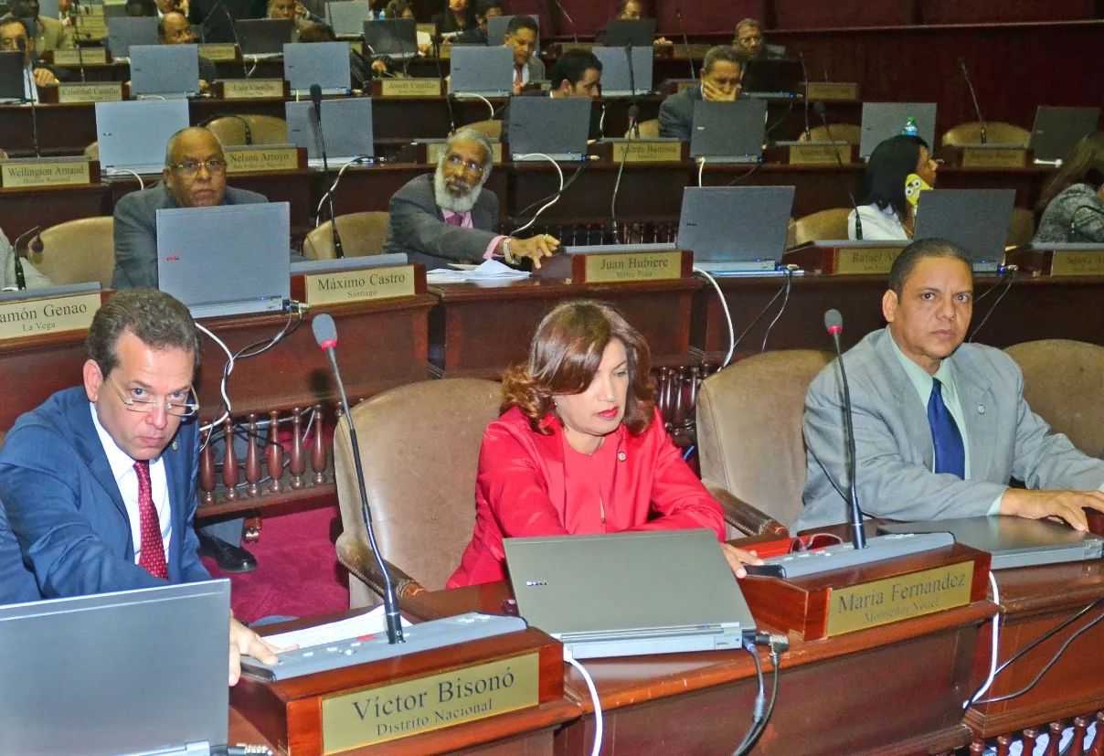 Camara de Diputados envia a comision codigo penal. Foto: Elieser Tapia.