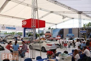 Auto Feria Popular innova con híbridos