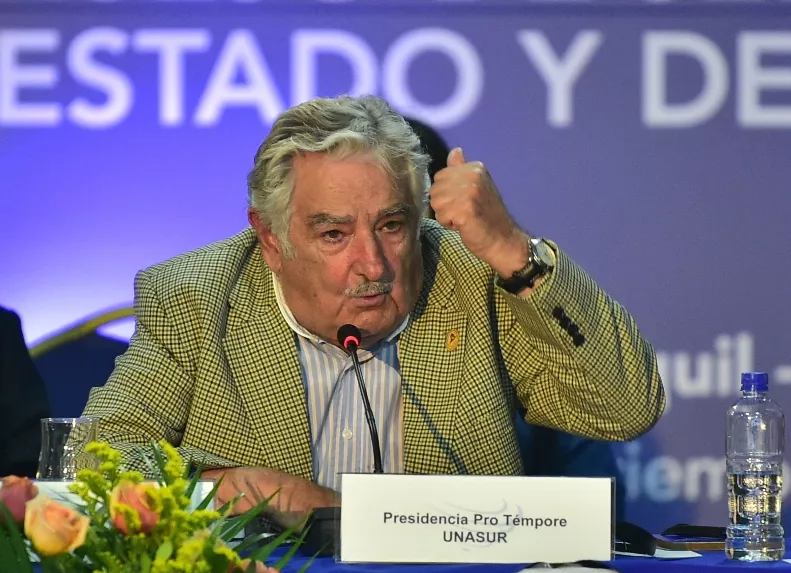 ECUADOR-UNASUR-MUJICA