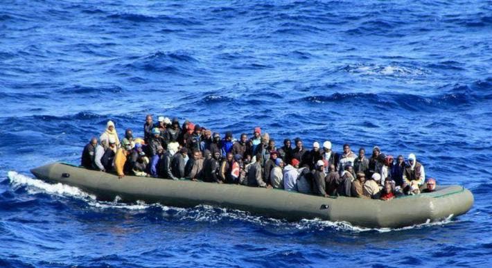 Llegan 1.300 nuevos inmigrantes a Sicilia localizados en el mar