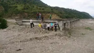 Guayabal exige al Gobierno terminar puente y carretera