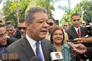 Leonel Fernández  dice se integrará a campaña del PLD cuando inicie y lo llamen