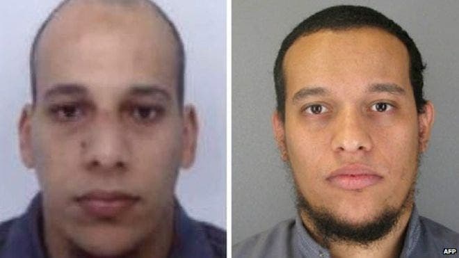 Los dos sospechosos de atentado a Charlie Hebdo, vistos en un vehículo al noreste de París