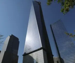 World Trade Center se llena  con lentitud