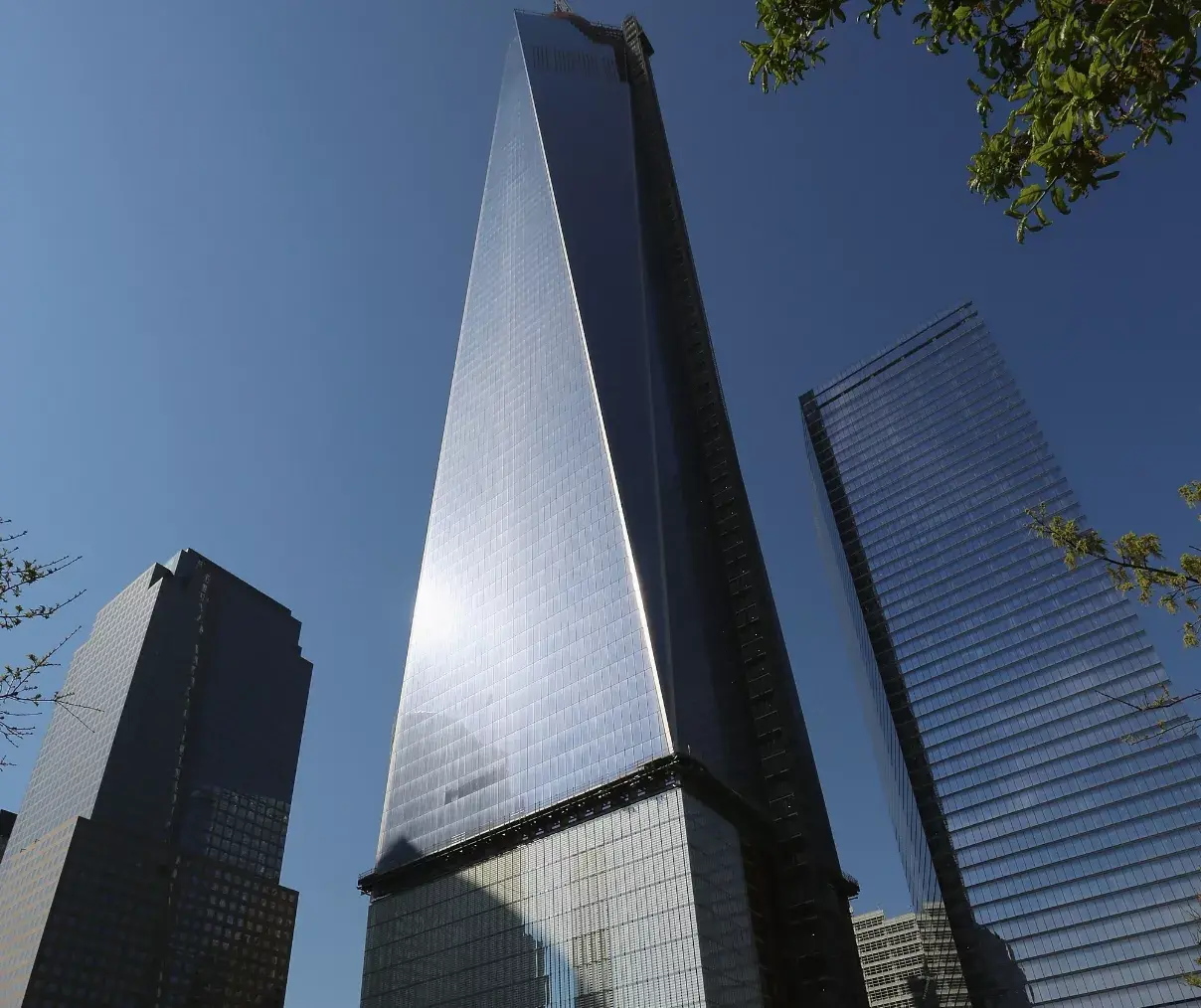 World Trade Center se llena  con lentitud