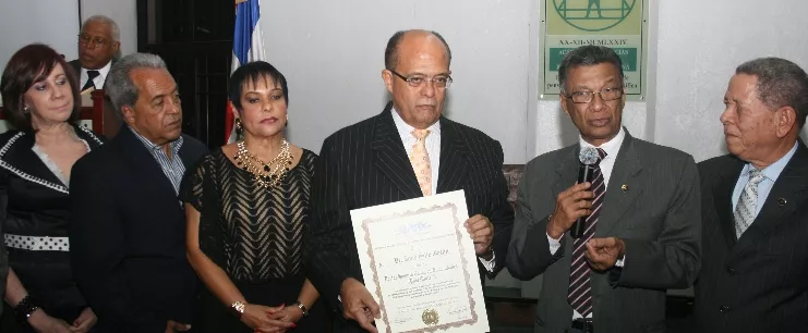 24_Clasificados_05_3,p01