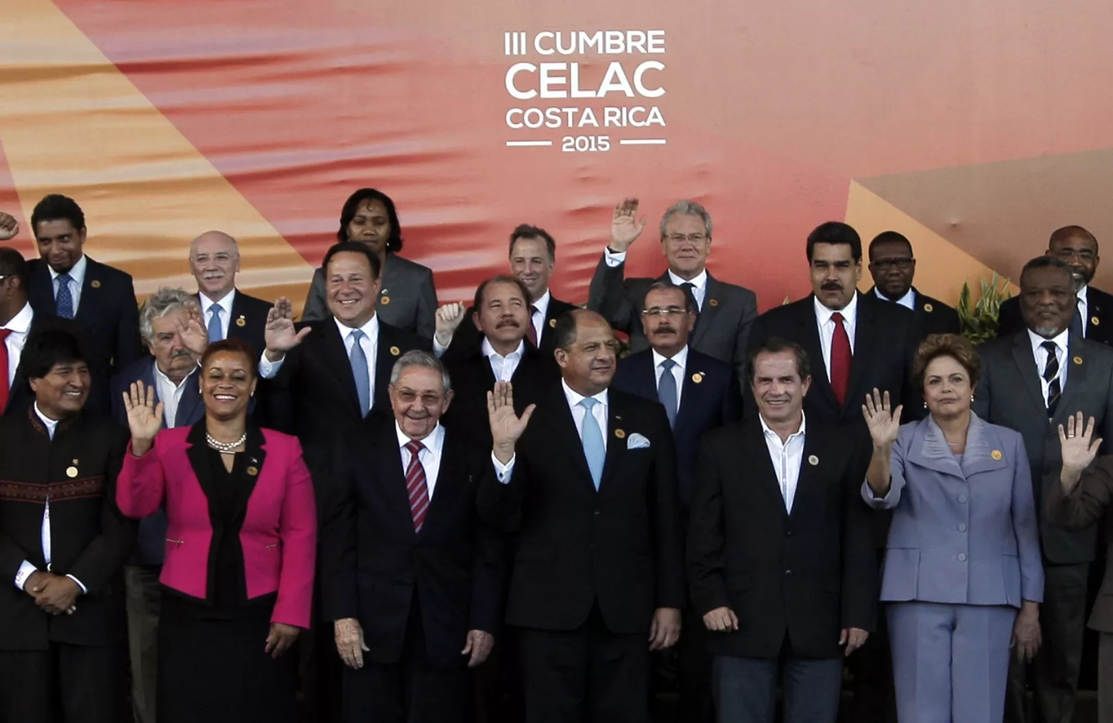 Cumbre Celac cierra  y apoya  trato EU-Cuba