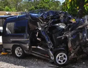 Accidente de camioneta deja 3 muertos y 3 heridos en Bahoruco