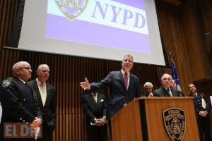 Nueva York lanza su documento de identidad, un gesto a inmigrantes sin papeles