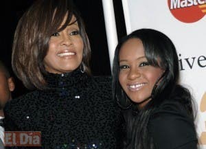 Exnovio de hija de Whitney Houston, “legalmente responsable” de su muerte