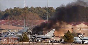 Diez muertos y 13 heridos en accidente de un F-16 griego en España