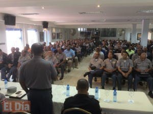 Jefe de la Policía se reúne con los mandos policiales