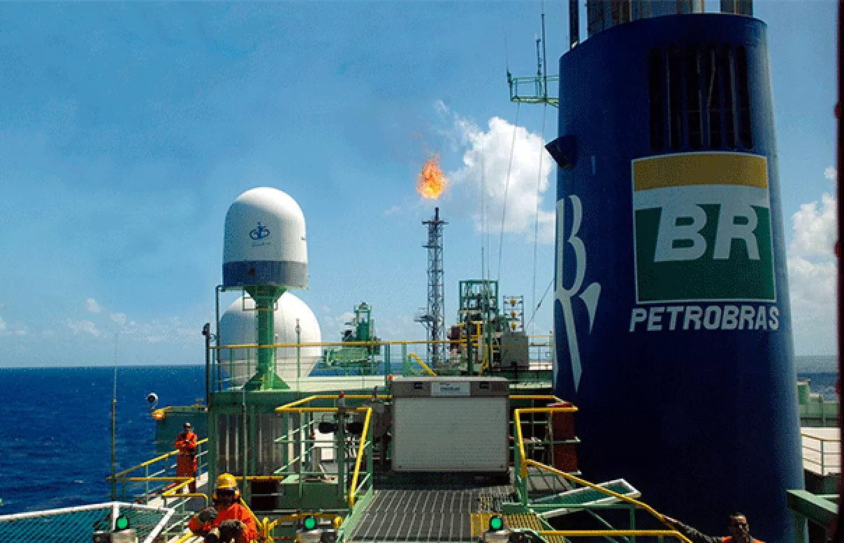 Situación de Petrobras ilustra crisis de Brasil