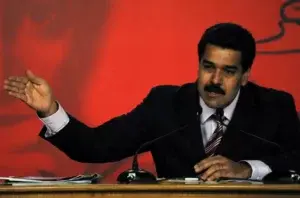 Nicolás Maduro pide poderes especiales para moverse en “complejos escenarios»