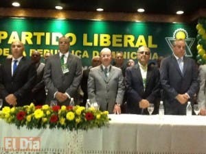 Amable se juramenta como presidente del partido La Estructura