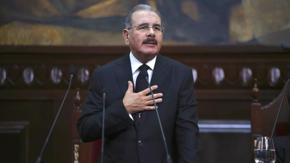 Dominicanos en Europa piden reelección de Danilo Medina