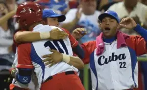 El béisbol cubano culpa a EEUU de “robo de talentos” y hasta falta de pelotas