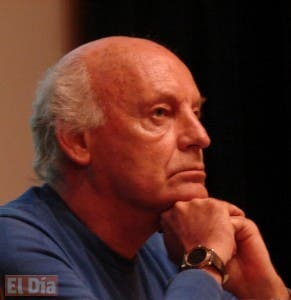 Eduardo Galeano agradece premio otorgado por República Dominicana