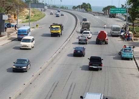 Obras Públicas cerrará este miércoles tramo de la autopista Las Américas