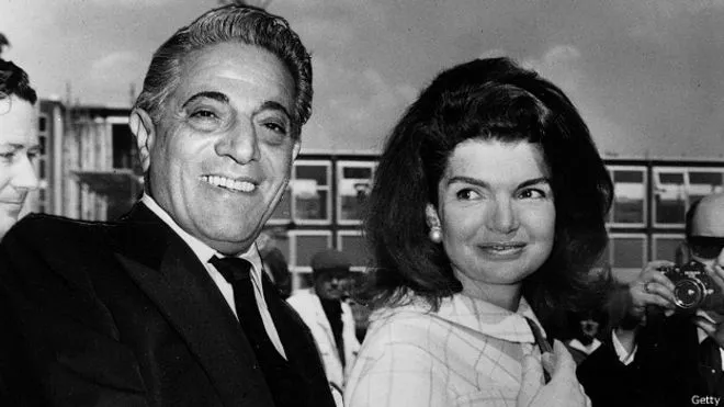 150319203325_aristotle_onassis_jackie_kennedy_624x351_getty