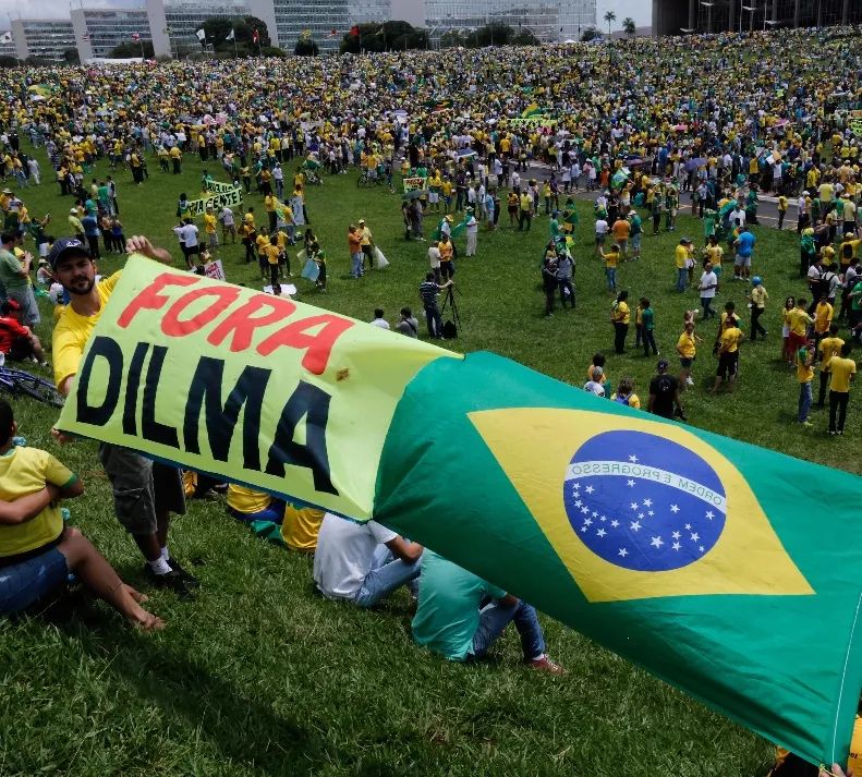 Dilma Rousseff enfrenta gran protesta en Brasil