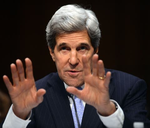Kerry urge a no “jugar al juego del retraso” con el revocatorio en Venezuela