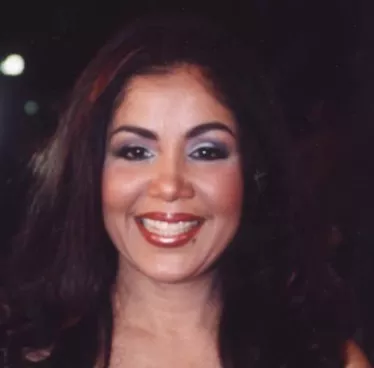 Olga Lara (Cantante)
