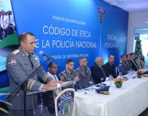 Sí, la Policía tiene su Código de Ética