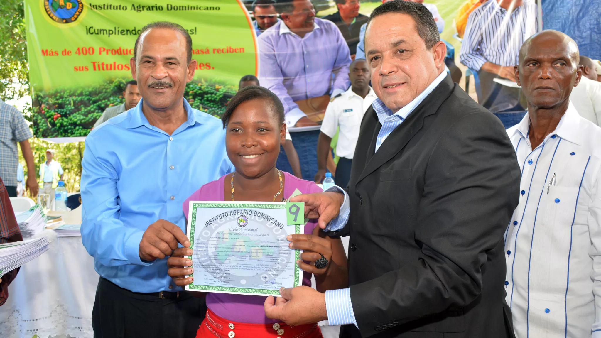 iad entrega titulos de propiedad