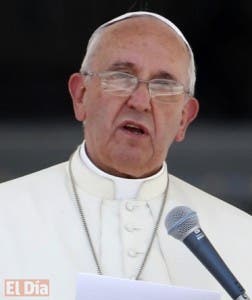 Papa Francisco: “Hay que proteger al hombre de su propia destrucción»