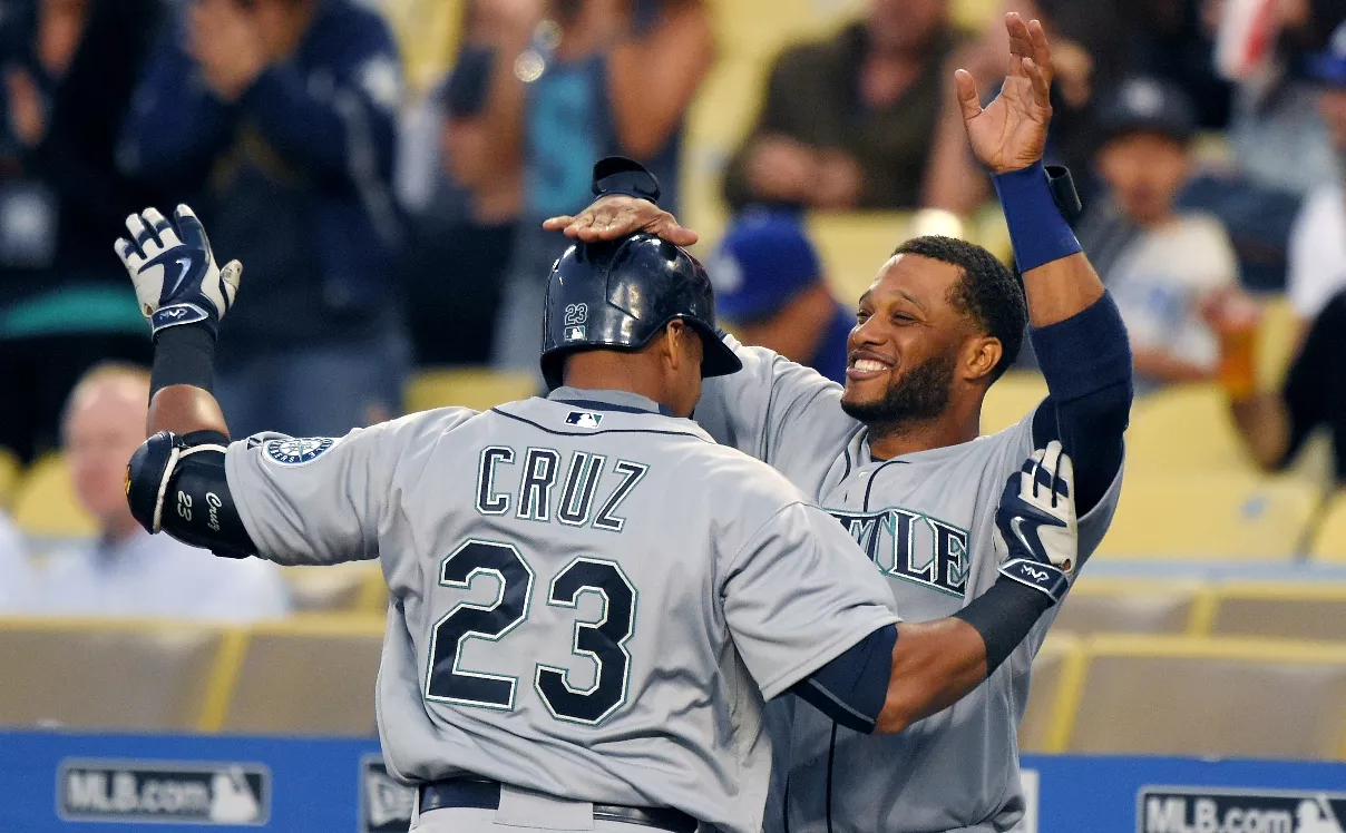 Nelson Cruz hace historia en gran  inicio con  Seattle