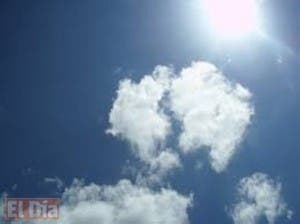 Meteorología pronostica nubes dispersas y chubascos aislados