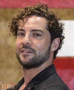 David Bisbal “indignado” por “injusta” implicación en trama de prostitución