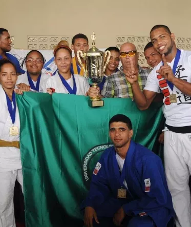 47_Deportes_08_44,p01