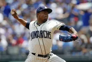 Edinson Volquez trabaja sólido y vence a los Cardenales Houston