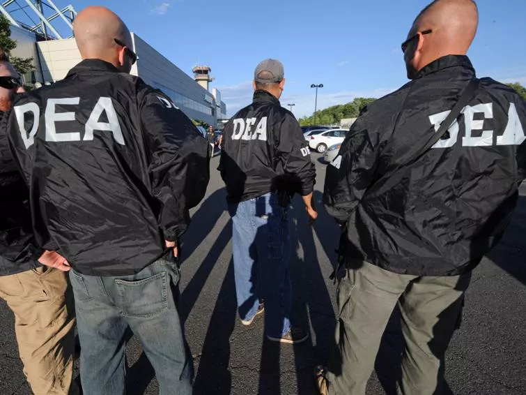 La DEA investiga envío de droga hacia EEUU por aeropuerto Las Américas