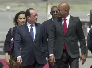 François Hollande llega en visita oficial a Haití