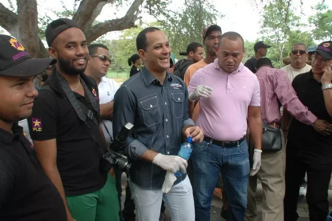 Ministerio de la Juventud y  Medio Ambiente realizan jornada de 