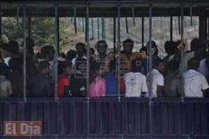 Malasia confirma el hallazgo de 17 campos y fosas comunes con inmigrantes